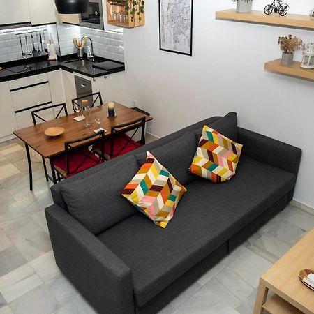 180 Home Precioso Apartamento Con Patio San Bernardo 4 Sevilla Exterior foto